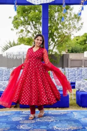 Red Collared Georgette Anarkali Gown With Dupatta Set Of 2