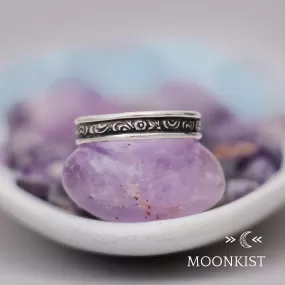 Unique 1970s Paisley Flower Wedding Band  | Moonkist Designs